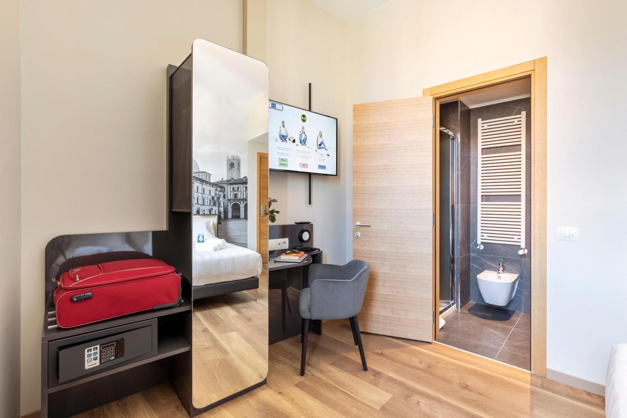 B&B Hotel Брешія Екстер'єр фото
